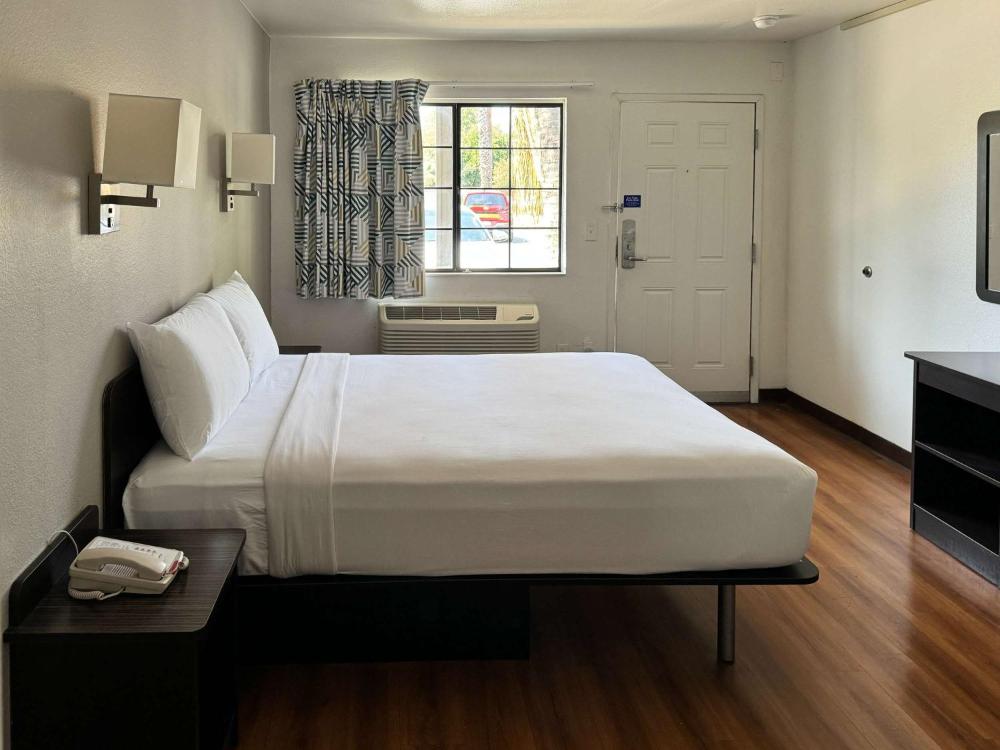 Double Room interior
